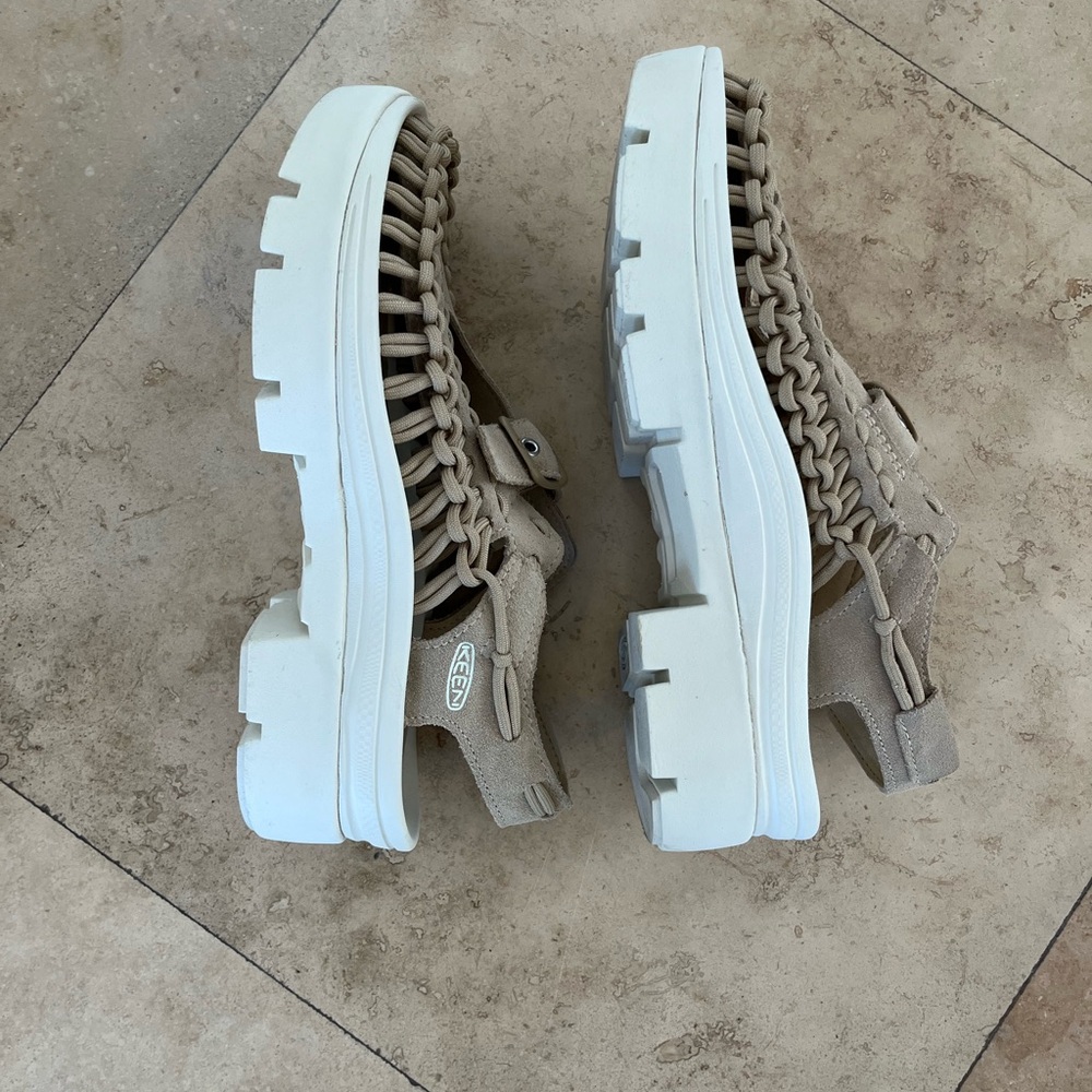 KEEN Uneek Mary Jane Sneakers - Picture 3 of 4